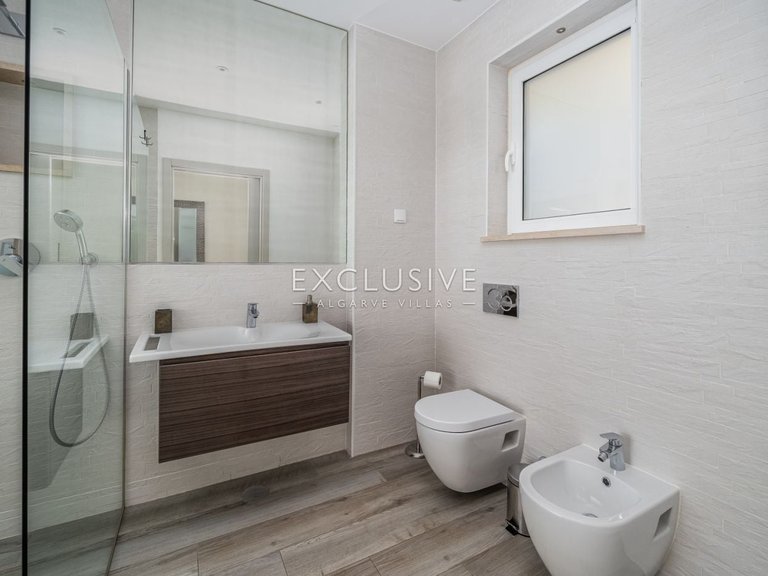 Villa for Sale in Lagos, Algarve 15