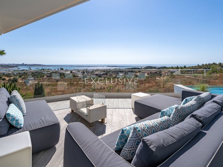 Villa for Sale in Lagos, Algarve 7