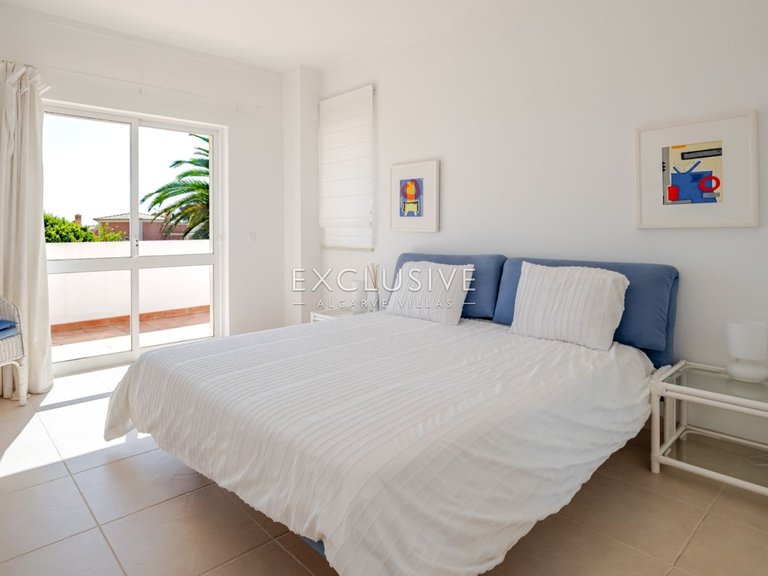 Villa for Sale in PortimÃo, Algarve 19