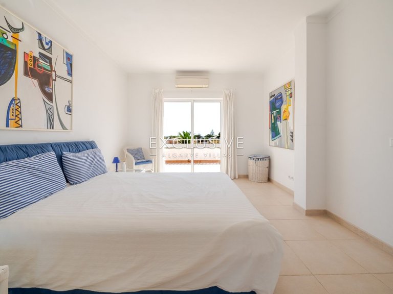 Villa for Sale in PortimÃo, Algarve 21