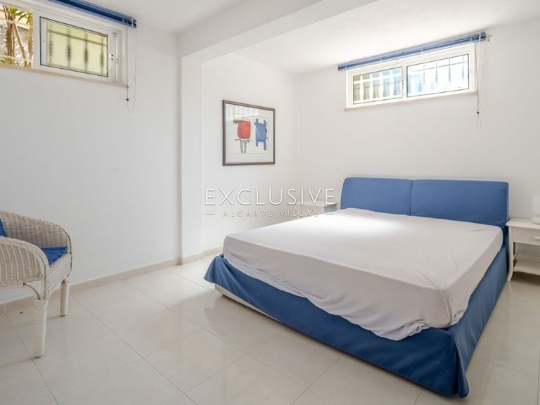 Villa for Sale in PortimÃo, Algarve 26