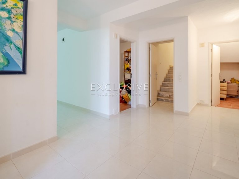 Villa for Sale in PortimÃo, Algarve 25