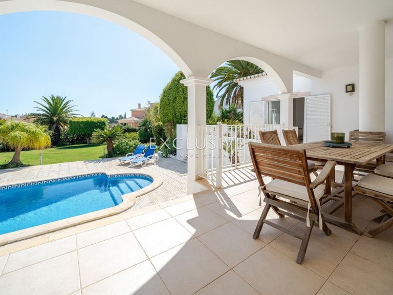 Villa for Sale in PortimÃo, Algarve 12