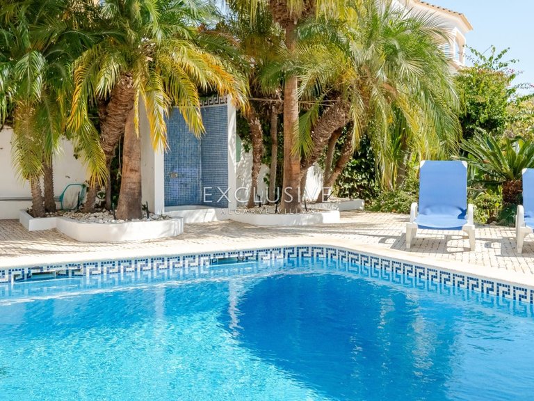 Villa for Sale in PortimÃo, Algarve 33