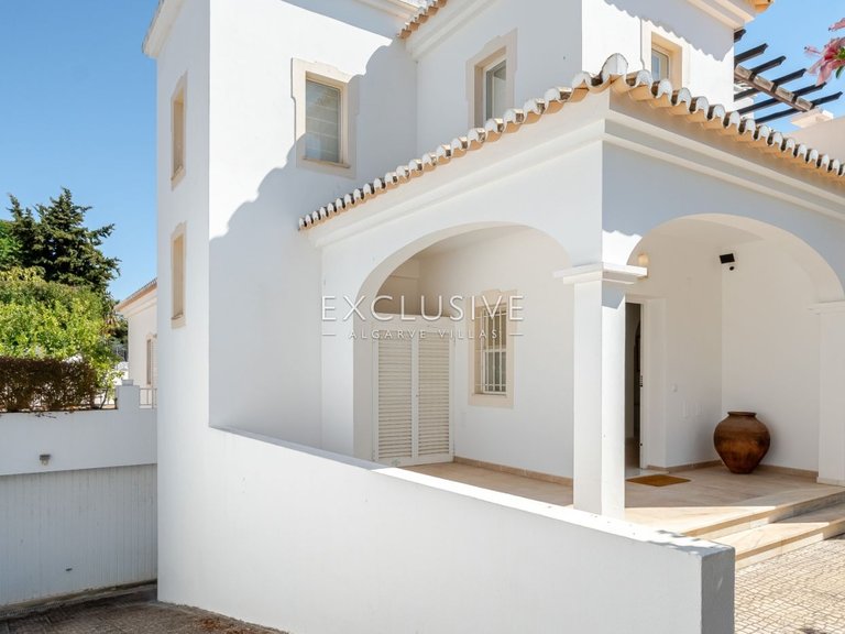 Villa for Sale in PortimÃo, Algarve 34