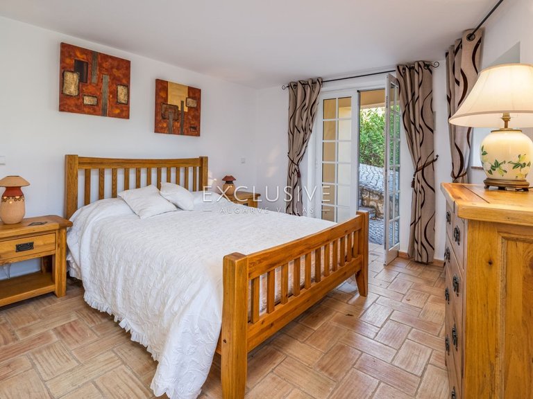 Villa for Sale in Praia Da Luz, Algarve 47