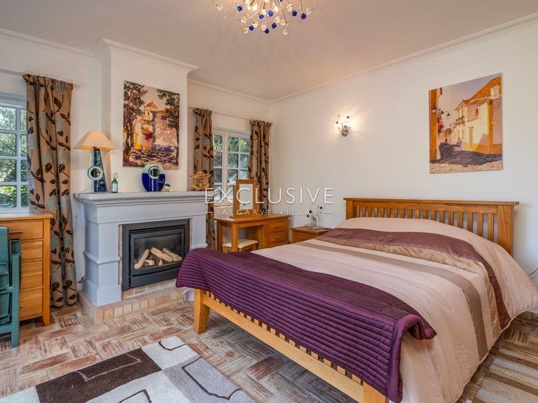 Villa for Sale in Praia Da Luz, Algarve 44