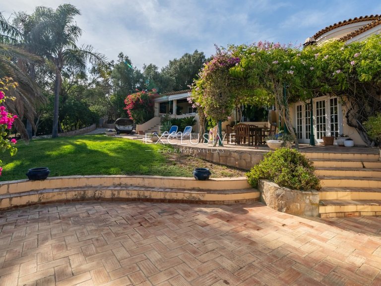 Villa for Sale in Praia Da Luz, Algarve 40
