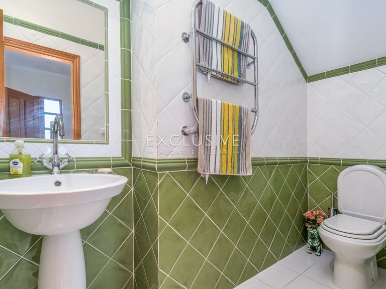 Villa for Sale in Carvoeiro, Algarve 21
