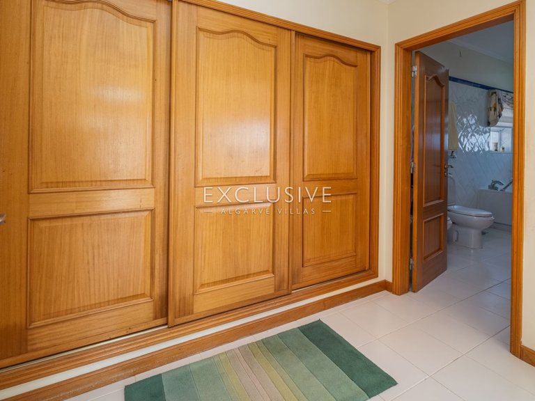 Villa for Sale in Carvoeiro, Algarve 26