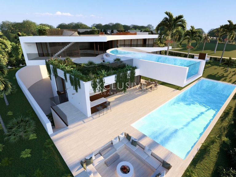 Villa for Sale in Gale, Algarve 4