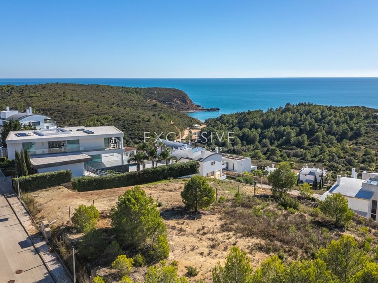 Plot for Sale in Praia Da Luz, Algarve 6