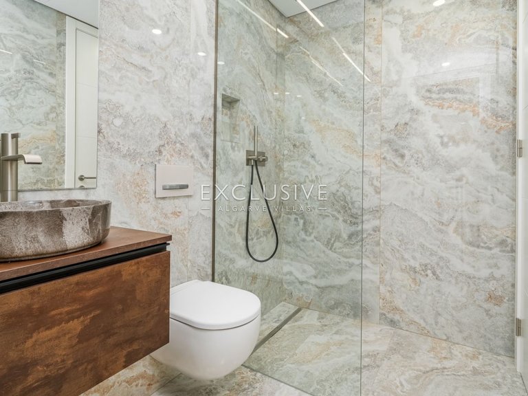 Villa for Sale in Lagos, Algarve 33