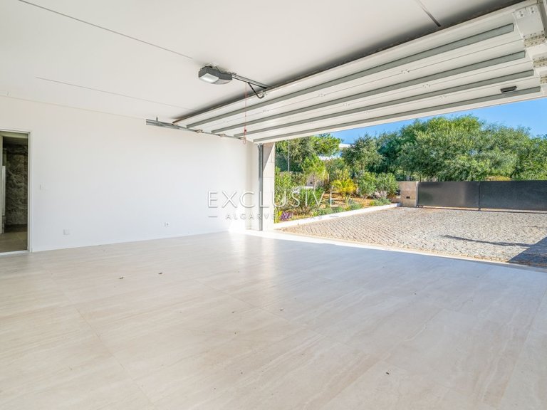 Villa for Sale in Lagos, Algarve 34