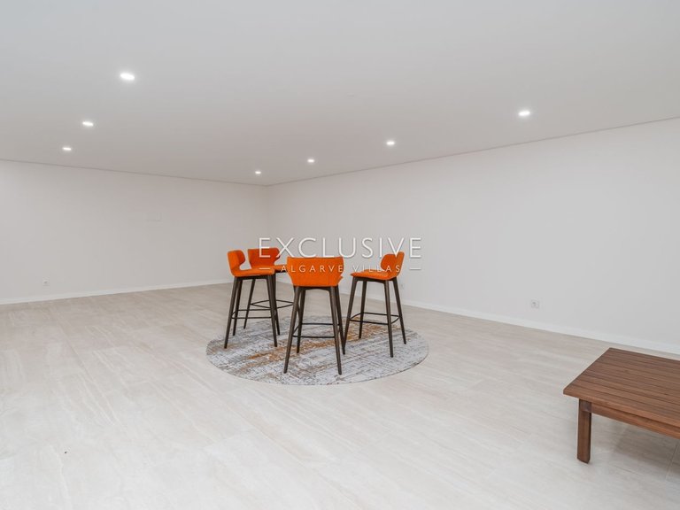 Villa for Sale in Lagos, Algarve 36