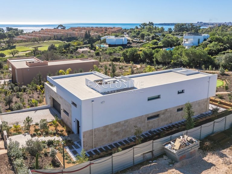 Villa for Sale in Lagos, Algarve 38