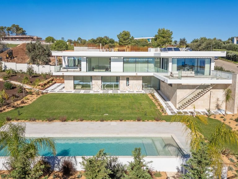 Villa for Sale in Lagos, Algarve 40