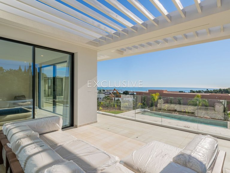 Villa for Sale in Lagos, Algarve 22