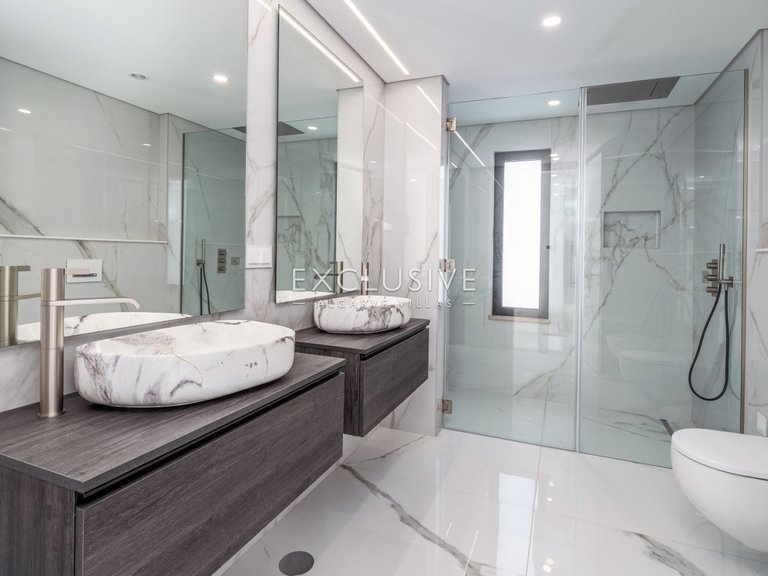 Villa for Sale in Lagos, Algarve 29