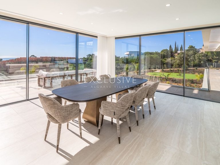 Villa for Sale in Lagos, Algarve 12