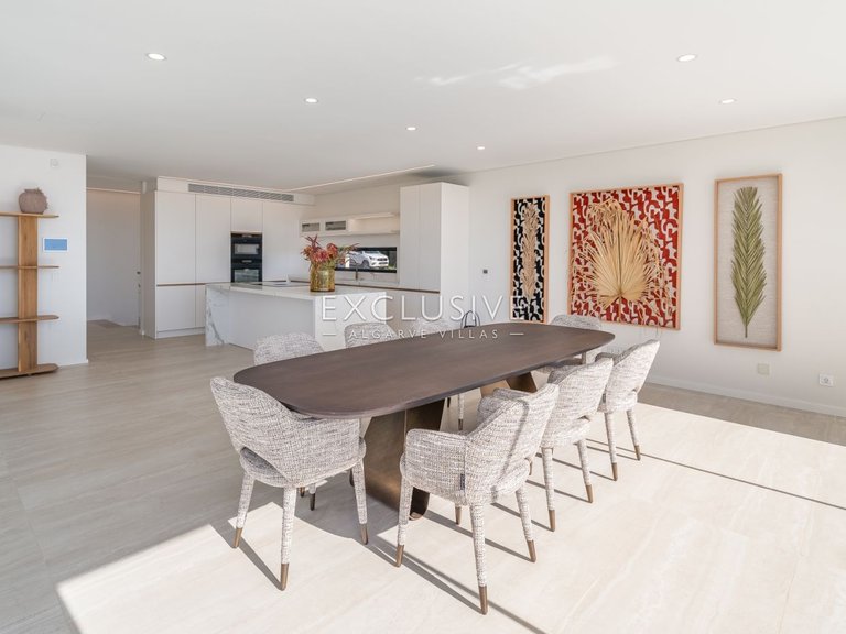 Villa for Sale in Lagos, Algarve 14