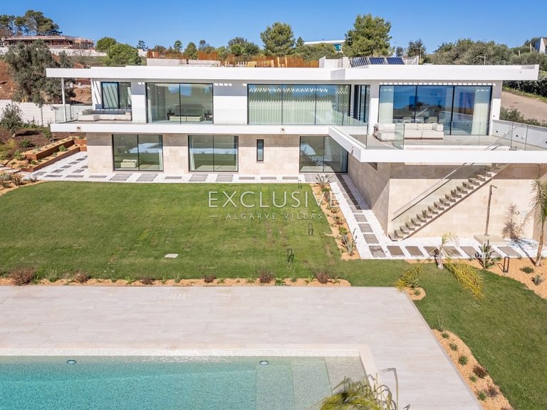Villa for Sale in Lagos, Algarve 1