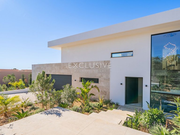 Villa for Sale in Lagos, Algarve 7