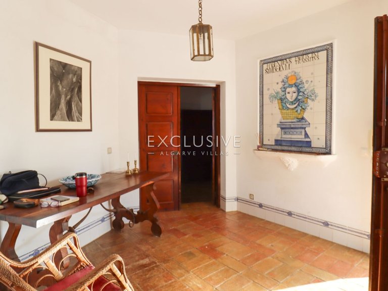 Villa for Sale in Carvoeiro, Algarve 12