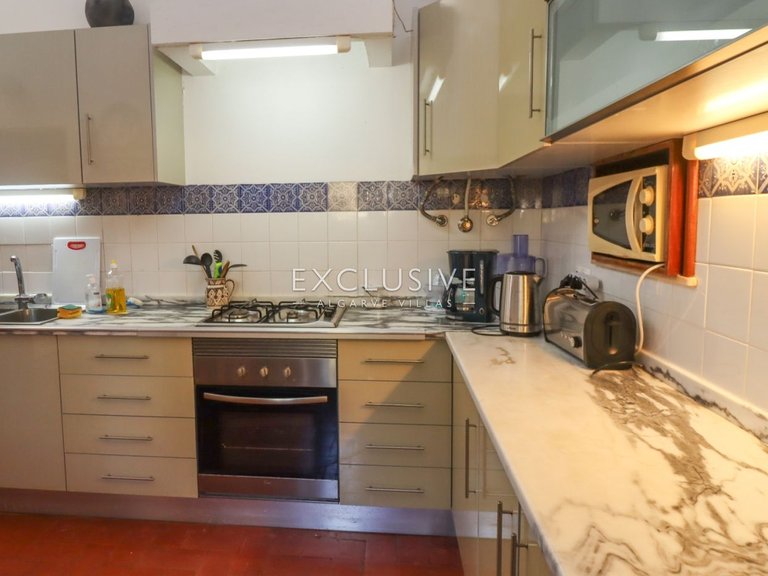 Villa for Sale in Carvoeiro, Algarve 16