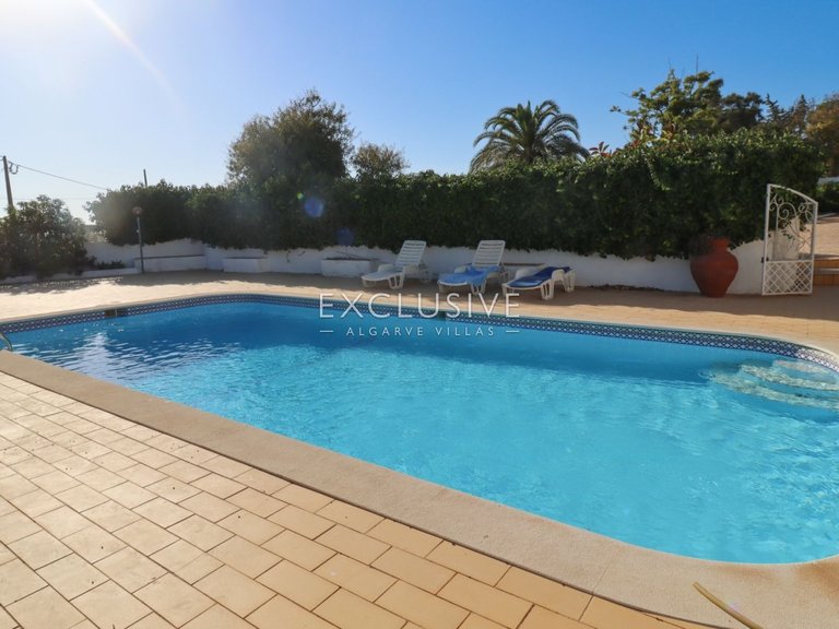 Villa for Sale in Carvoeiro, Algarve 9