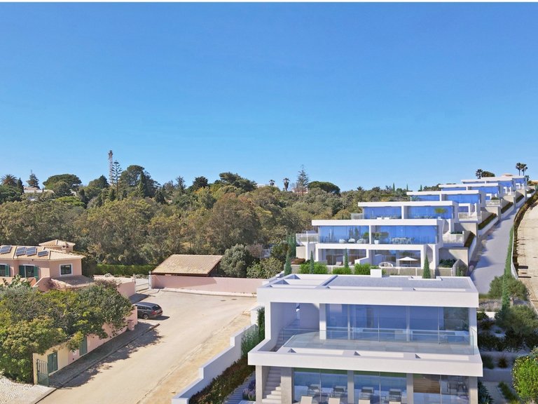 Villa for Sale in Praia Da Luz, Algarve 7