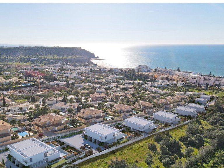 Villa for Sale in Praia Da Luz, Algarve 6