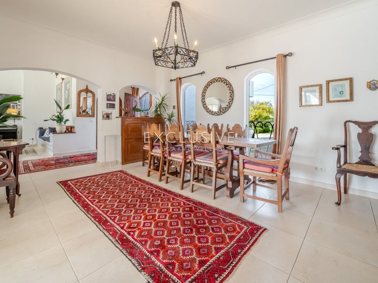 Villa for Sale in Carvoeiro, Algarve 20