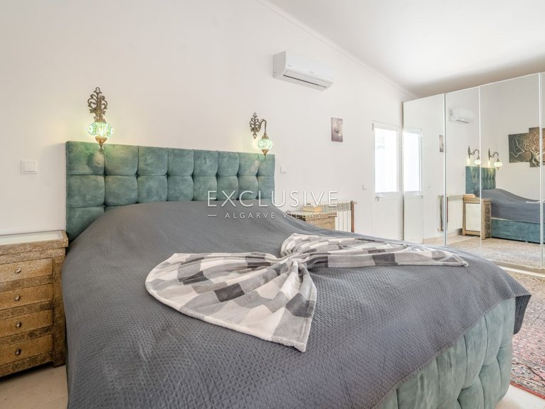 Villa for Sale in Carvoeiro, Algarve 18