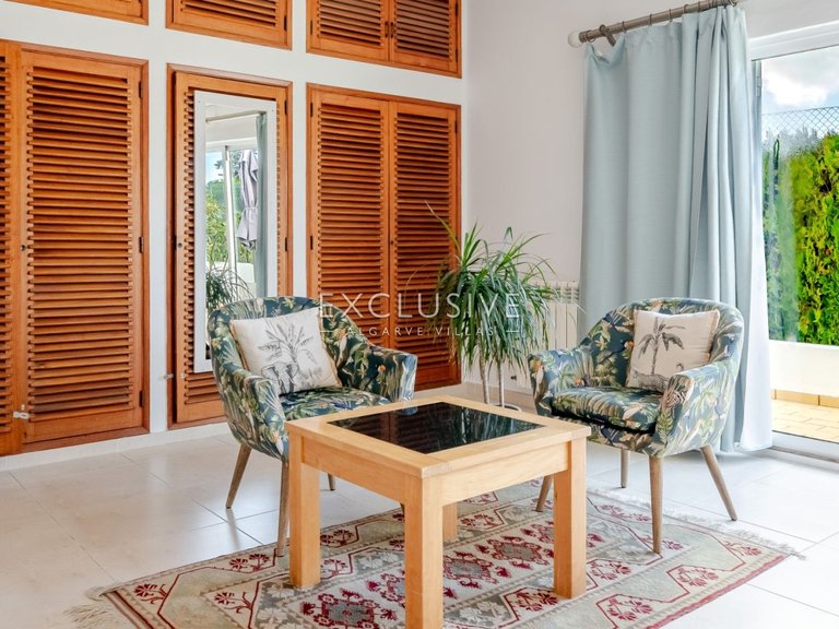 Villa for Sale in Carvoeiro, Algarve 14