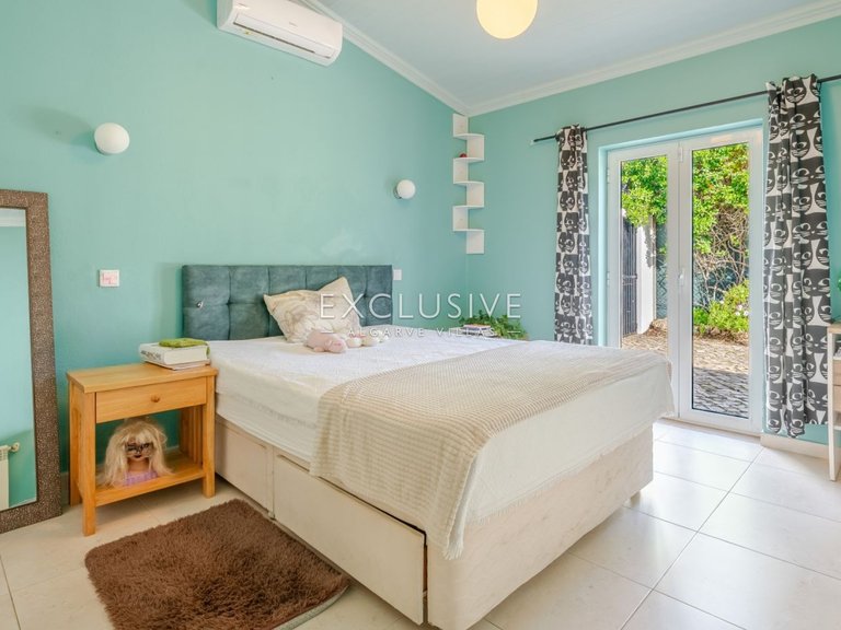 Villa for Sale in Carvoeiro, Algarve 6