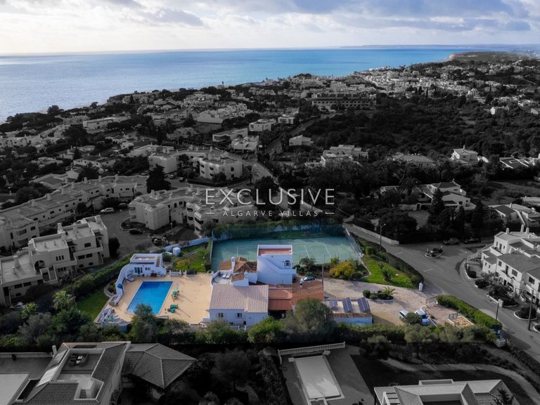 Villa for Sale in Carvoeiro, Algarve 30