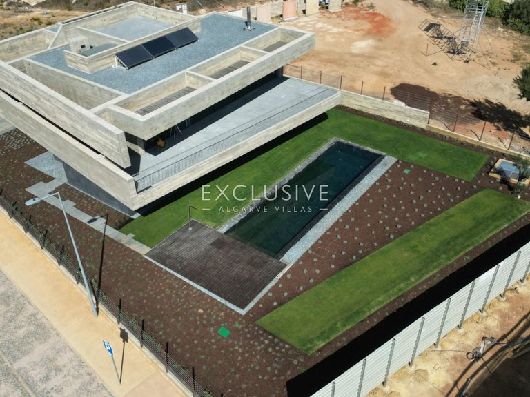 Villa for Sale in Praia Da Luz, Algarve 4