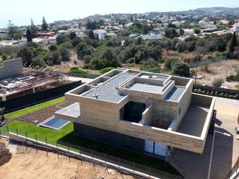 Villa for Sale in Praia Da Luz, Algarve 5