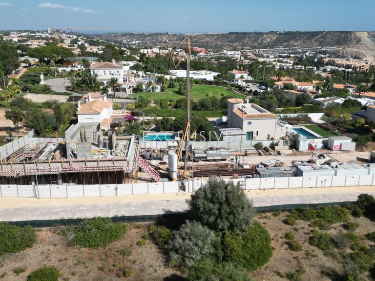 Villa for Sale in Praia Da Luz, Algarve 9