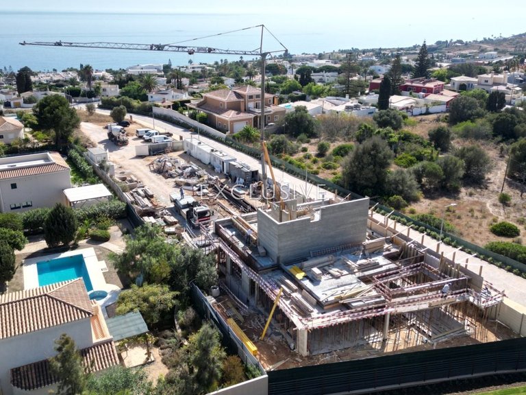 Villa for Sale in Praia Da Luz, Algarve 10