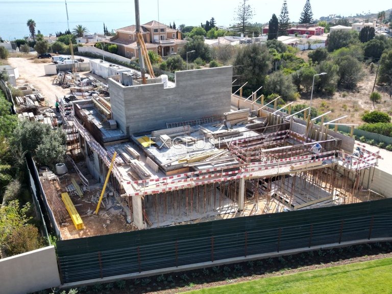 Villa for Sale in Praia Da Luz, Algarve 2