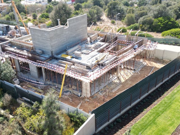 Villa for Sale in Praia Da Luz, Algarve 7