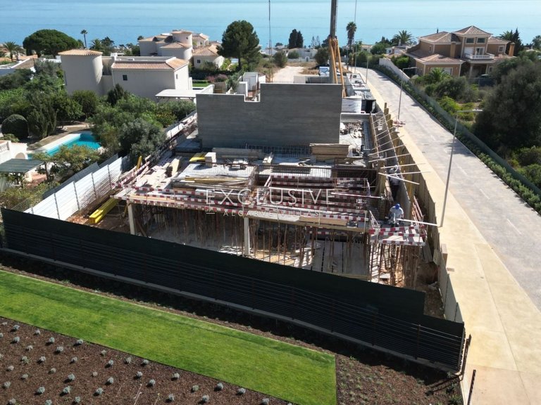 Villa for Sale in Praia Da Luz, Algarve 8