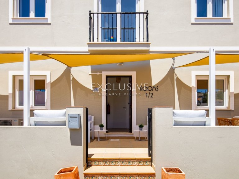 Villa for Sale in Carvoeiro, Algarve 15