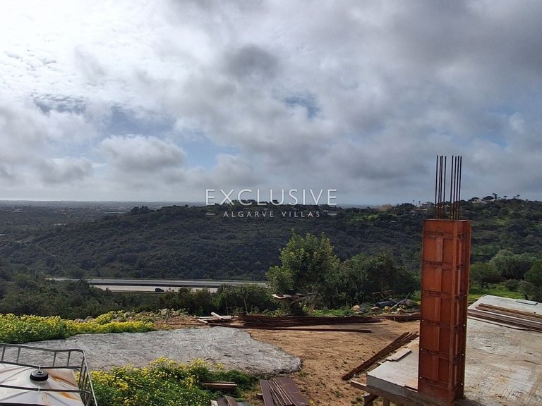 Villa for Sale in LoulÉ, Algarve 24