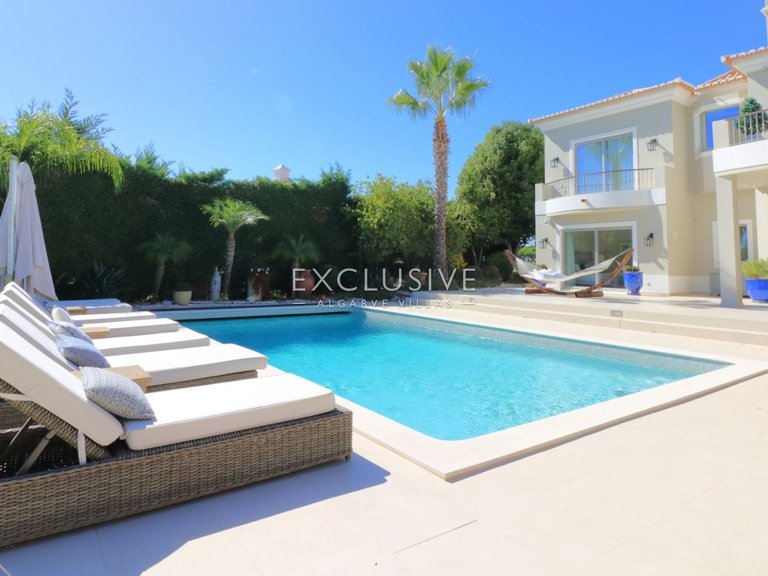 Villa for Sale in Vale Do Lobo, Algarve 17
