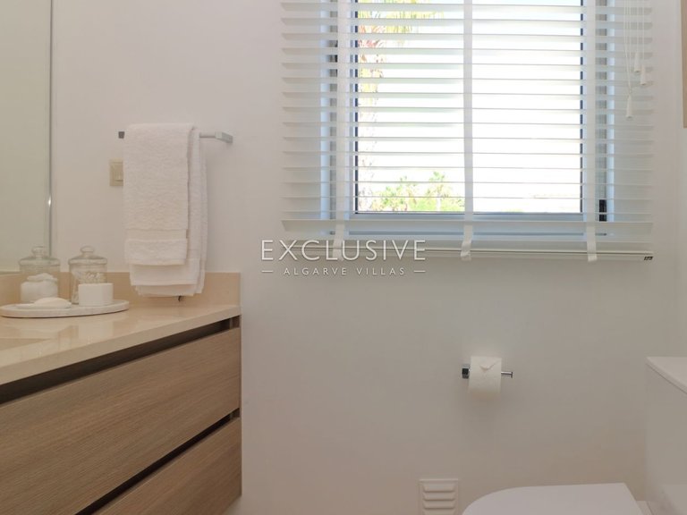 Villa for Sale in Vale Do Lobo, Algarve 27