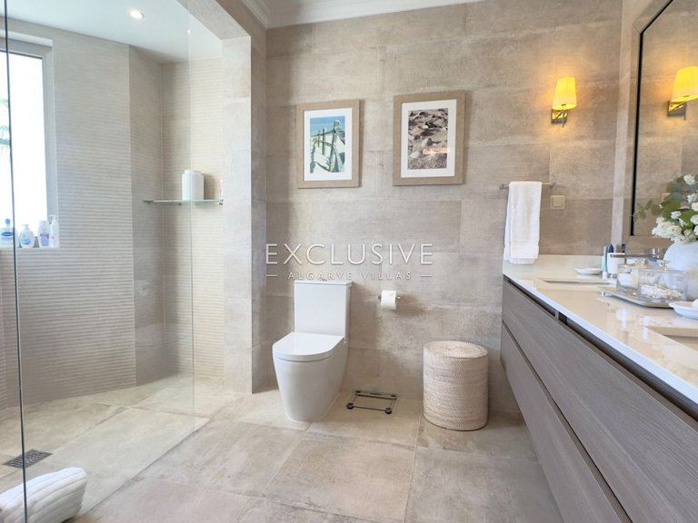 Villa for Sale in Vale Do Lobo, Algarve 22