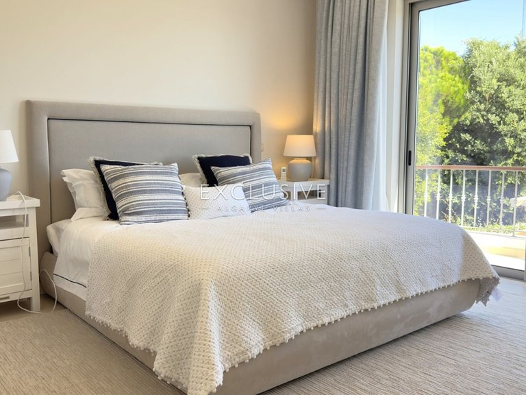 Villa for Sale in Vale Do Lobo, Algarve 28